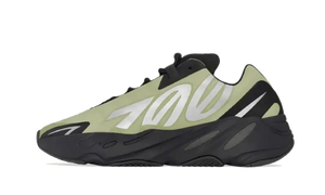 Yeezy Boost 700 MNVN Resin