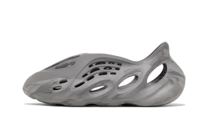 Yeezy Foam RNNR MX Granite