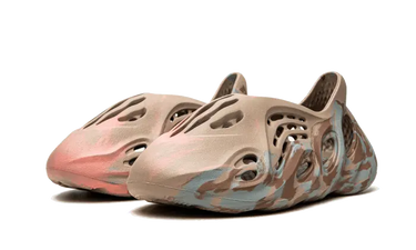 Yeezy Foam RNNR MX Sand Grey Next Step