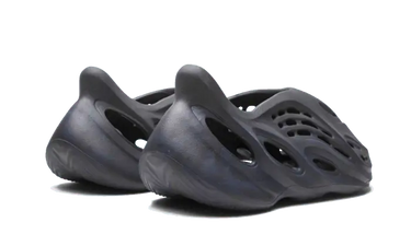 Yeezy Foam RNNR Mineral Blue Next Step