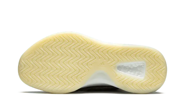 Yeezy QNTM Barium Next Step