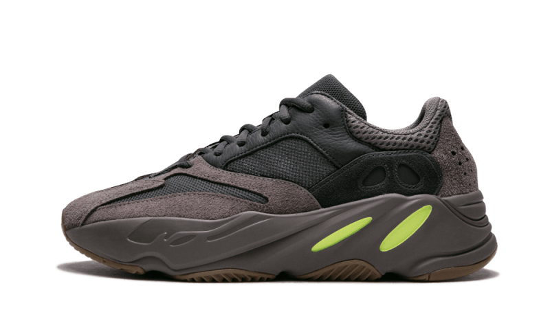 Yeezy Boost 700 Mauve Next Step